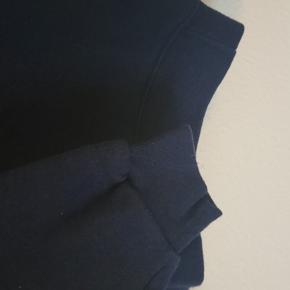 UCLA volleyball sweatshirt - Picture 3 of 7